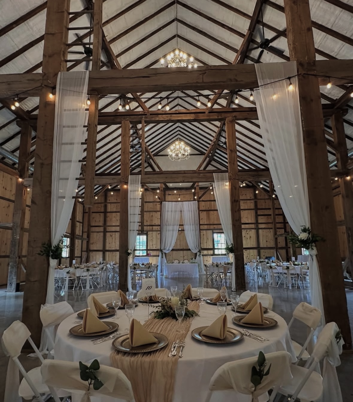 Rustic barn wedding celebration at Shawnee Run's historic venue in Columbia, PA